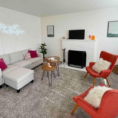 Entire Home By Newport Beach, Disneyland And Sna! คอสตาเมซา ภายนอก รูปภาพ