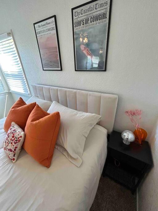 Entire Home By Newport Beach, Disneyland And Sna! คอสตาเมซา ภายนอก รูปภาพ